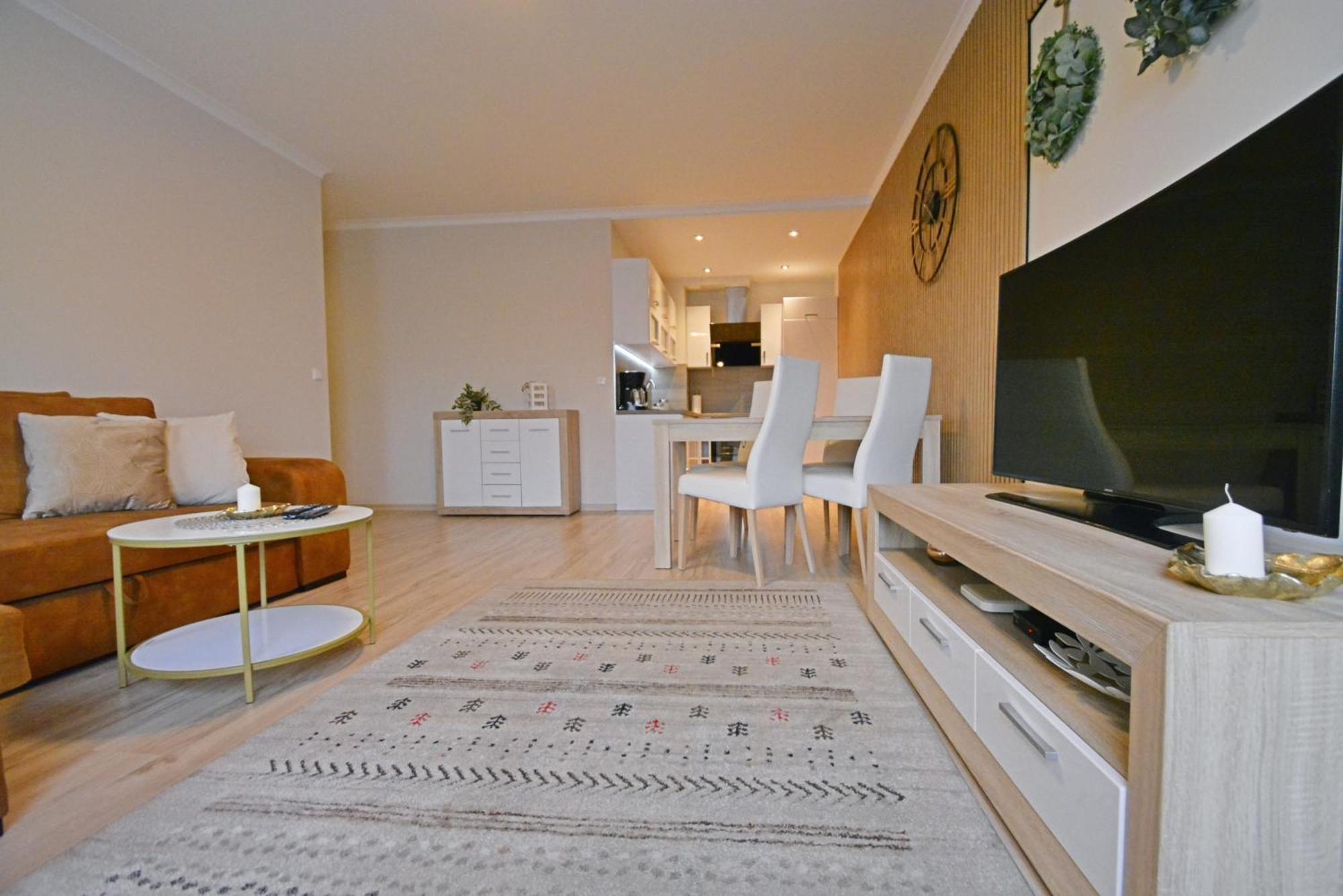 Apartment Bryza - Osiedle Debina - Centrum *